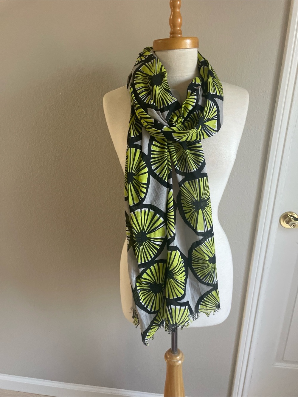 Marimekko Satsuma Scarf Floral Abstract Grey Lime Green Black Cotton Gently Used